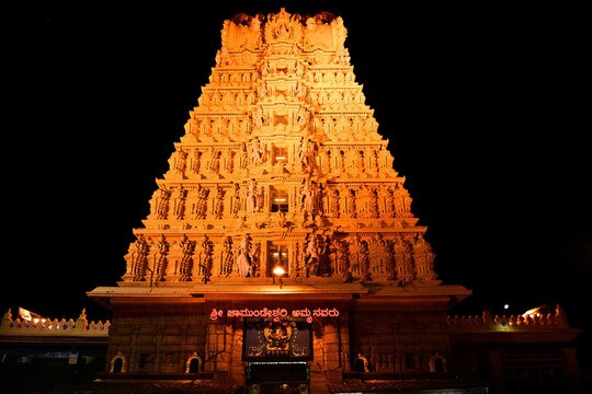 south-indian-temple — Shree Visheswar Stone Temple buildcon